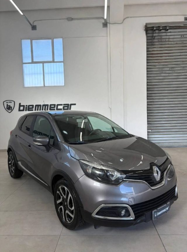 Renault Captur 1.5 dCi 8V 90 CV Start&Stop Energy R-Link - foto 2 di 4