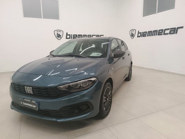 Fiat Tipo 1.0 5 porte Cross sw i.e, del 2023, 45.300 km, in vendita a Augusta (SR)