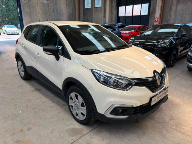 Renault Captur TCe 12V 90 CV Life - foto 3 di 4