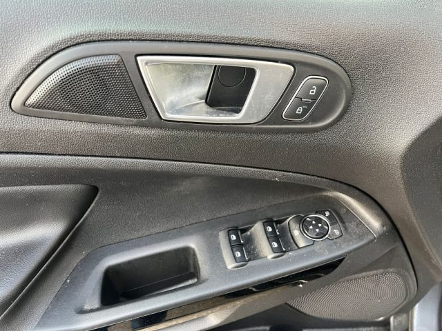 Ford EcoSport 1.0 EcoBoost 125 CV Start&Stop Titanium, del 2021, 32.275 km, in vendita a Lodi (LO)