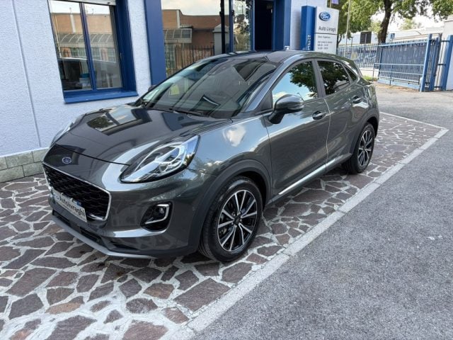 Ford Puma 1.0 EcoBoost Hybrid 125 CV S&S Titanium, del 2023, 34.143 km, in vendita a Lodi (LO)