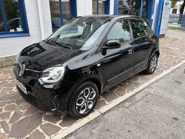 Renault Twingo SCe 65 CV Equilibre, del 2023, 19.767 km, in vendita a Lodi (LO)