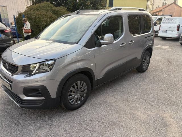 Peugeot Rifter BlueHDi 130 S&S Active Standard AUTOCARRO, del 2020, 142.603 km, in vendita a Lodi (LO)