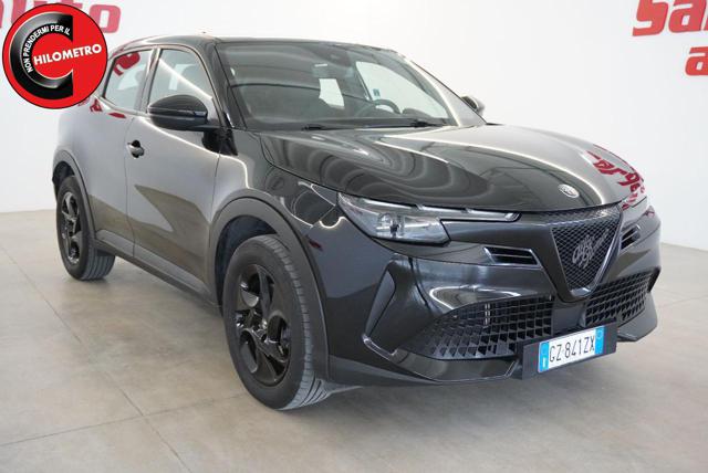 Alfa Romeo Junior 1.2 145 CV Hybrid eDCT6 - foto 2 di 4