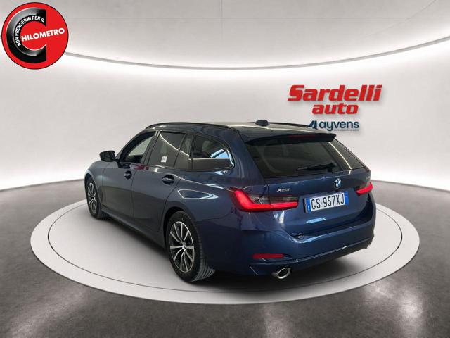 BMW 330 i xDrive Touring - foto 3 di 4