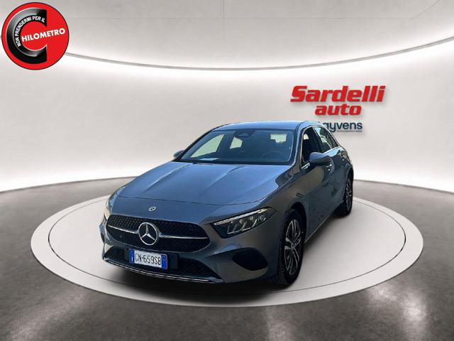 Mercedes-Benz A 250 phev Progressive Advanced auto, del 2023, 14.000 km, in vendita a San Vito Dei Normanni (BR)