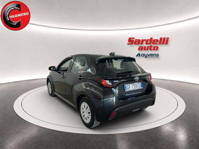 Toyota Yaris 1.5 Hybrid 5 porte Business - foto 3 di 15
