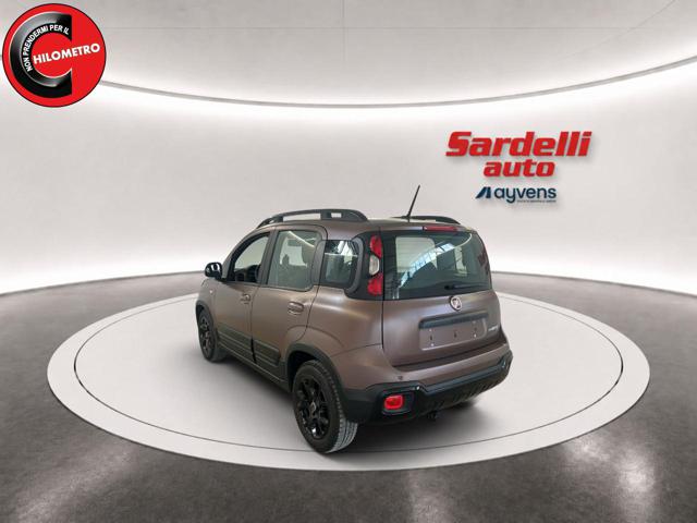 Fiat Panda 1.0 FireFly S&S Hybrid Trussardi - foto 3 di 15