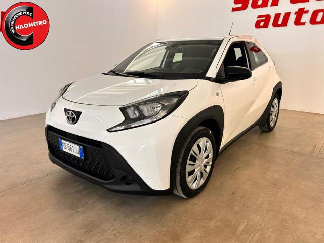 Toyota Aygo X 1.0 VVT-i 72 CV Autom. Active S-CVT, del 2025, 5.690 km, in vendita a San Vito Dei Normanni (BR)