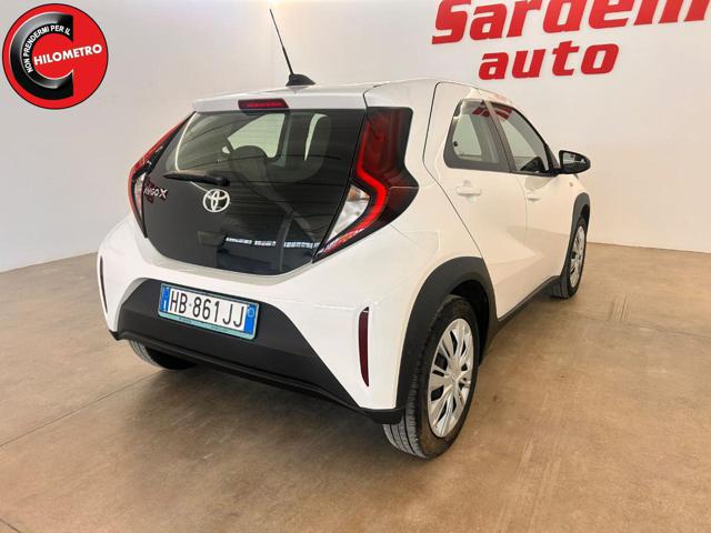 Toyota Aygo X 1.0 VVT-i 72 CV Autom. Active S-CVT - foto 4 di 4