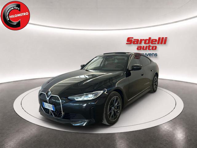 BMW i4 eDrive 40 Sport - foto 2 di 4