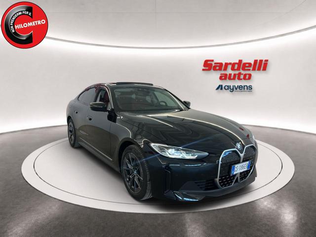 BMW i4 eDrive 40 Sport - foto 3 di 4