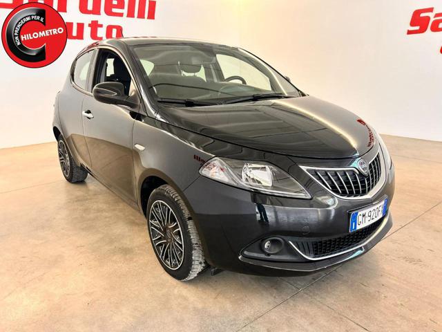 Lancia Ypsilon 1.0 FireFly 5 porte S&S Hybrid Gold - foto 2 di 4