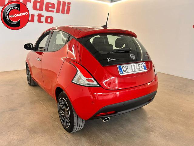 Lancia Ypsilon 1.0 FireFly 5 porte S&S Hybrid Gold - foto 3 di 4