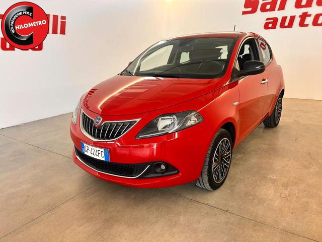 Lancia Ypsilon 1.0 FireFly 5 porte S&S Hybrid Gold, del 2023, 42.003 km, in vendita a San Vito Dei Normanni (BR)