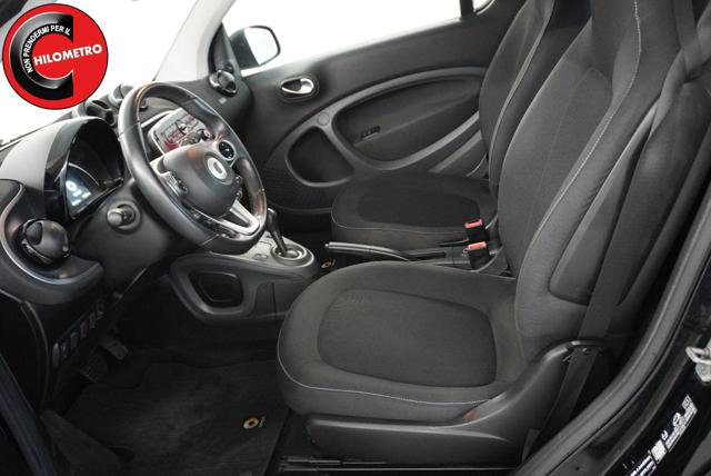 smart forTwo 70 1.0 twinamic Passion usato a SAN VITO DEI NORMANNI