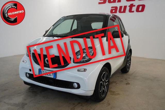 smart forTwo 70 1.0 twinamic Passion usato a SAN VITO DEI NORMANNI