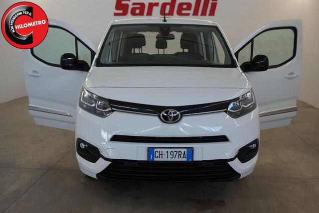 Toyota Proace City Verso 1.5D 130 CV S&S Long D Executive - foto 3 di 4