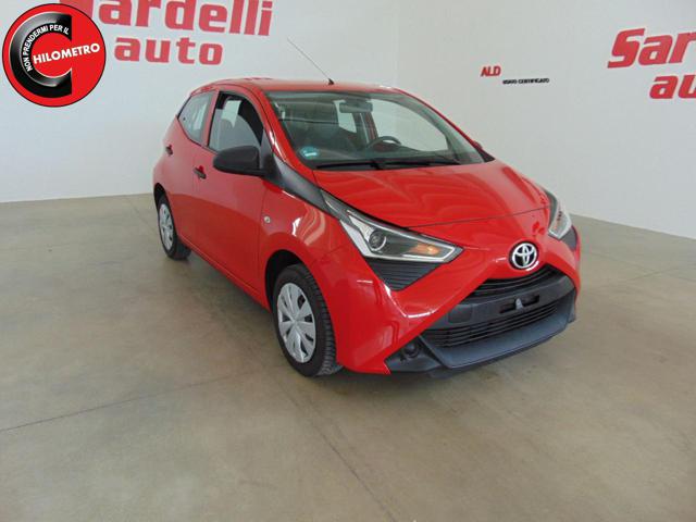 Toyota Aygo Connect 1.0 VVT-i 72CV 5 porte x-business - foto 2 di 4