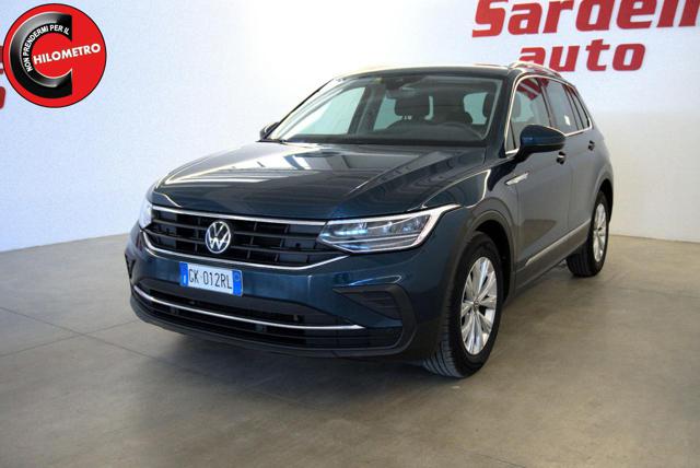 Volkswagen Tiguan 2.0 TDI SCR Life, del 2022, 59.000 km, in vendita a San Vito Dei Normanni (BR)