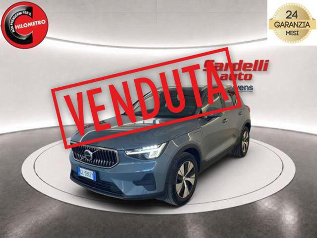 Volvo XC40 T4 Recharge Plug-in Hybrid automatico Core, del 2022, 39.343 km, in vendita a San Vito Dei Normanni (BR)