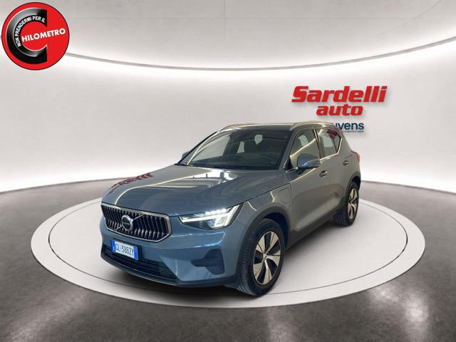 Volvo XC40 T4 Recharge Plug-in Hybrid automatico Core, del 2022, 39.343 km, in vendita a San Vito Dei Normanni (BR)