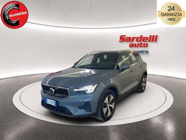 Volvo XC40 T4 Recharge Plug-in Hybrid automatico Core, del 2022, 39.343 km, in vendita a San Vito Dei Normanni (BR)