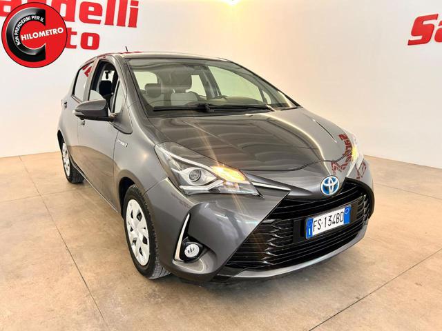 Toyota Yaris 1.5 Hybrid 5 porte Business - foto 2 di 4