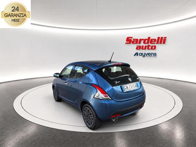 Lancia Ypsilon 1.0 FireFly 5 porte S&S Hybrid Gold - foto 3 di 4