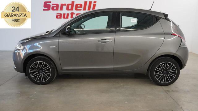 Lancia Ypsilon 1.0 FireFly 5 porte S&S Hybrid Gold - foto 4 di 4