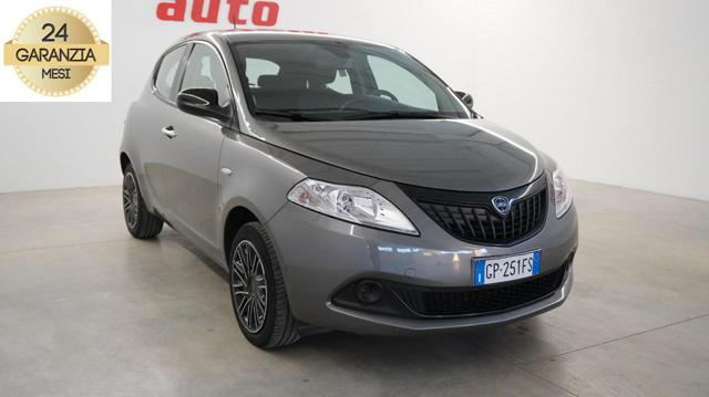 Lancia Ypsilon 1.0 FireFly 5 porte S&S Hybrid Gold - foto 2 di 4