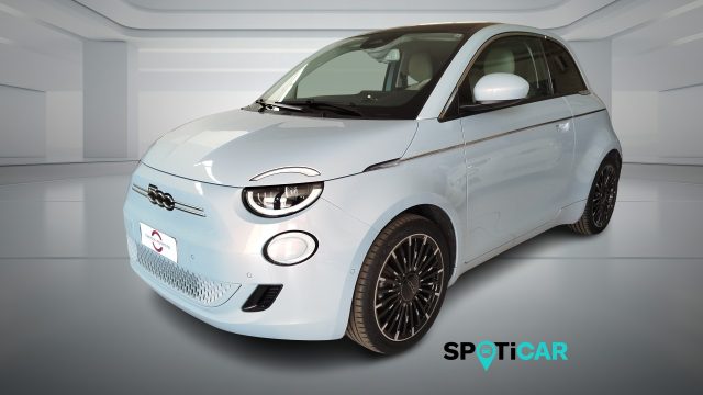 Fiat 500e Berlina 42 kWh La Prima - foto 4 di 4