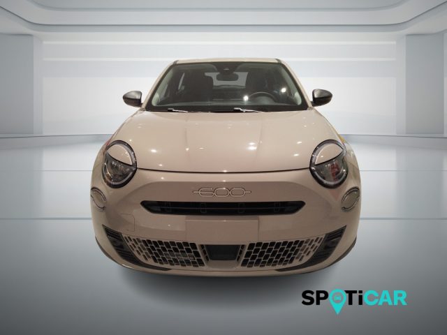 Fiat 600 Hybrid 110 CV DCT MHEV Pop - foto 2 di 4