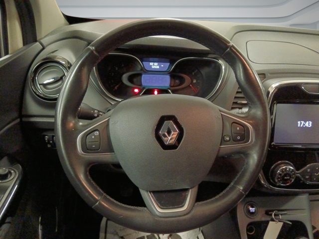 Renault Captur dCi 8V 90 CV EDC Start&Stop Energy Intens, del 2017, 103.000 km, in vendita a Bologna (BO)