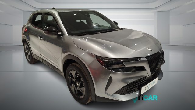 Alfa Romeo Junior 1.2 145 CV Hybrid eDCT6 - foto 2 di 4