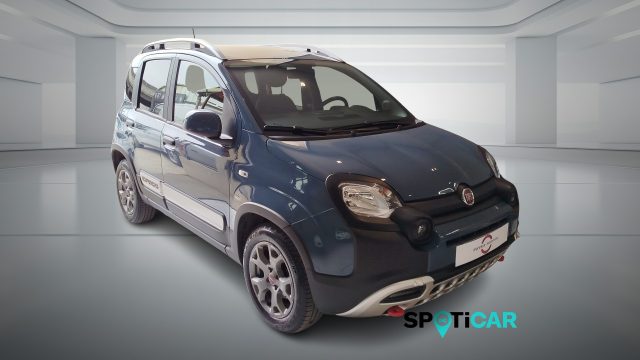Fiat Panda Cross 1.0 FireFly S&S Hybrid - foto 2 di 4