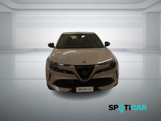 Alfa Romeo Junior 1.2 145 CV Hybrid eDCT6 - foto 2 di 4