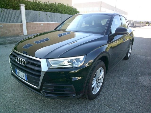 Audi Q5 35 TDI quattro S tronic, del 2019, 199.000 km, in vendita a Montemesola (TA)