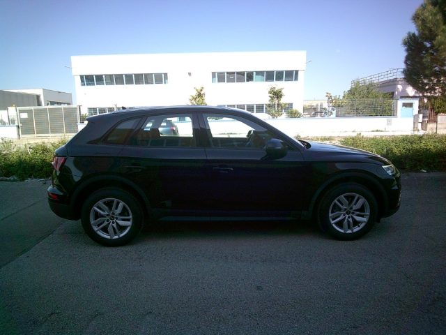 Audi Q5 35 TDI quattro S tronic - foto 4 di 4