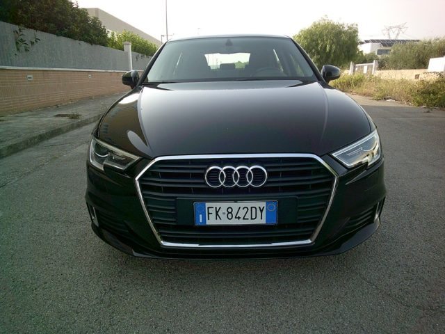 Audi A3 SPB 1.6 TDI 116 CV Sport - foto 2 di 4