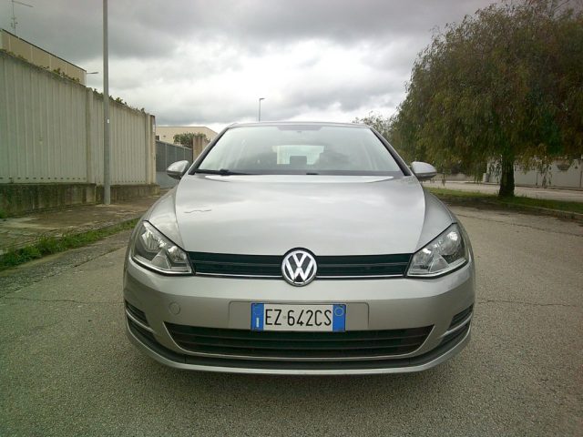 Volkswagen Golf 1.6 TDI 90 CV 5p. Trendline BlueMotion Technology usato a MONTEMESOLA