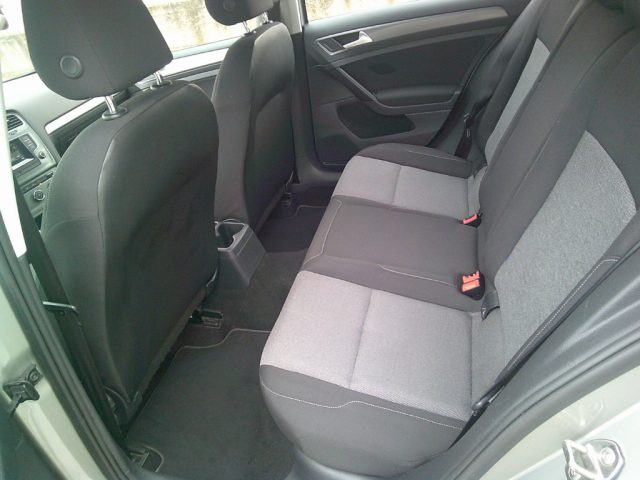 Volkswagen Golf 1.6 TDI 90 CV 5p. Trendline BlueMotion Technology, del 2015, 204.000 km, in vendita a Montemesola (TA)