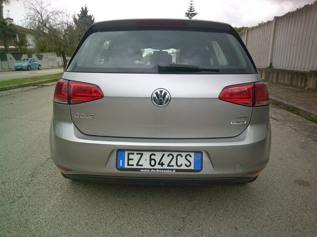 Volkswagen Golf 1.6 TDI 90 CV 5p. Trendline BlueMotion Technology, del 2015, 204.000 km, in vendita a Montemesola (TA)