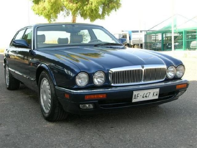 Jaguar XJ6 4.0 aut. usato a MONTEMESOLA