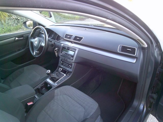 Volkswagen Passat Var. 1.6 TDI Comfortline BM.Tech., del 2011, 208.000 km, in vendita a Montemesola (TA)