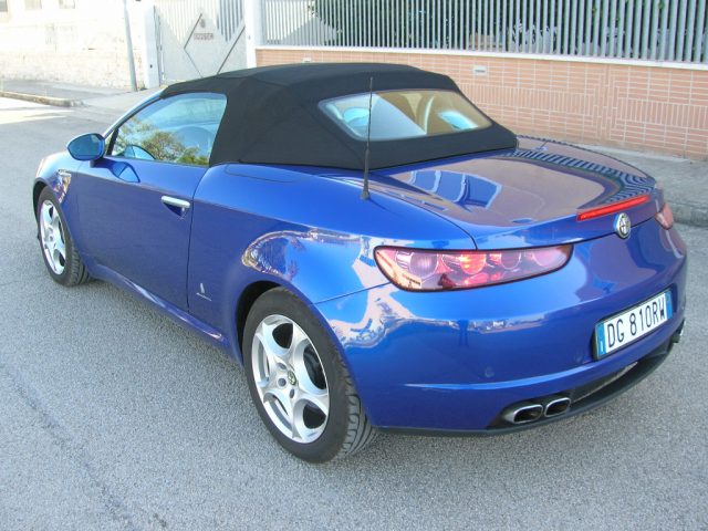 Alfa Romeo Spider 2.2 JTS, del 2007, 202.000 km, in vendita a Montemesola (TA)