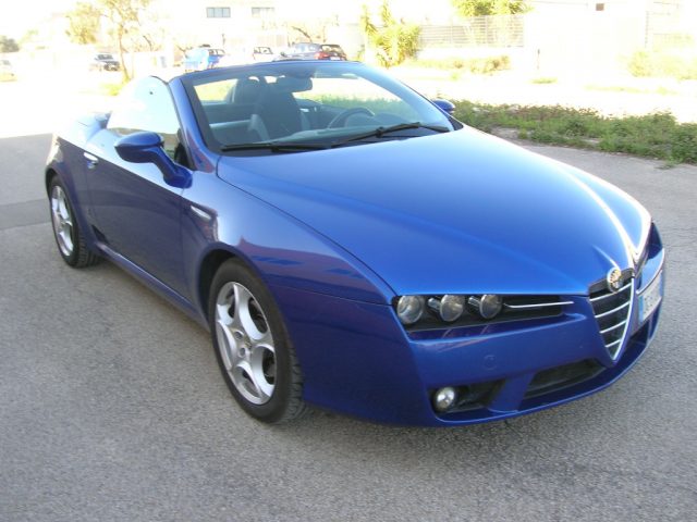Alfa Romeo Spider 2.2 JTS - foto 3 di 4