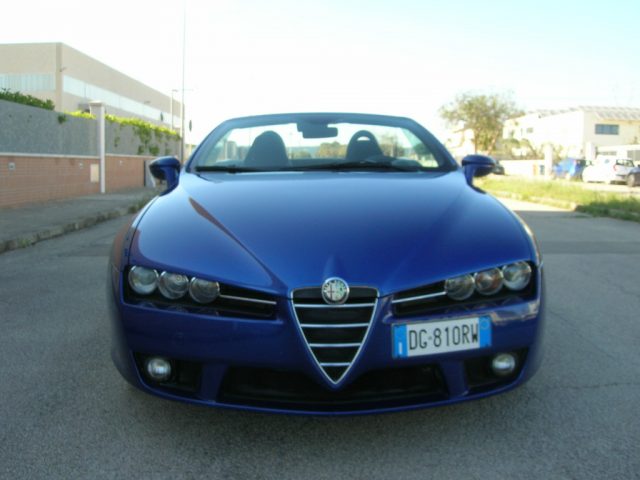 Alfa Romeo Spider 2.2 JTS - foto 2 di 4