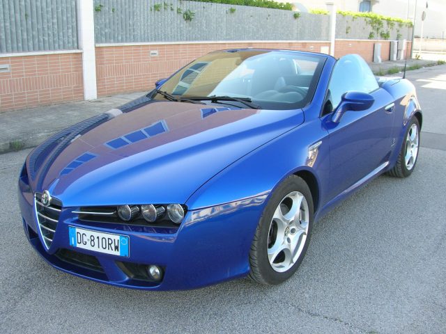 Alfa Romeo Spider 2.2 JTS usato a MONTEMESOLA