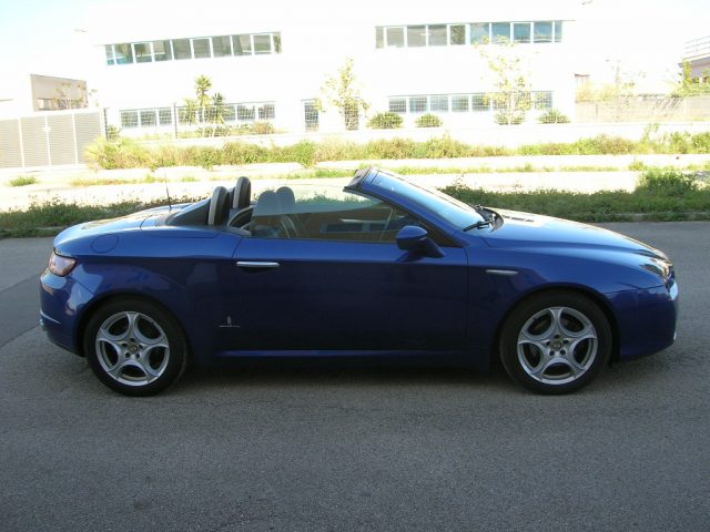 Alfa Romeo Spider 2.2 JTS - foto 4 di 4